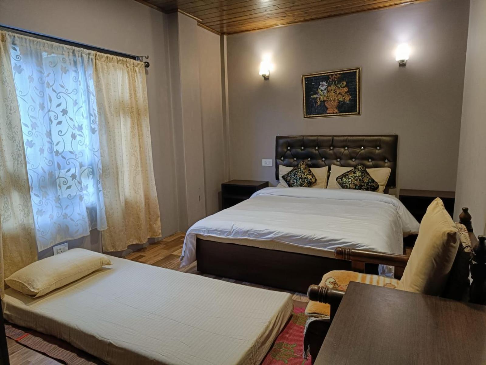 דרג'ילינג Marigold Manor Homestay מראה חיצוני תמונה